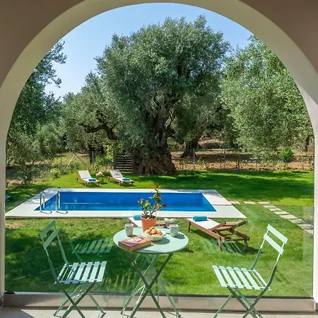 Vardavilla Villa