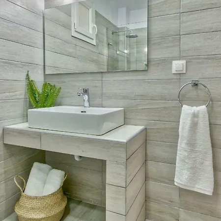 Vardavilla ヴィラ Lithakia